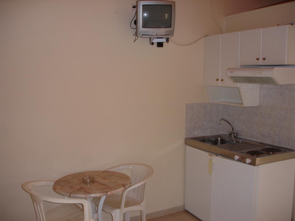 Epi Apartments لورداهاتا الغرفة الصورة
