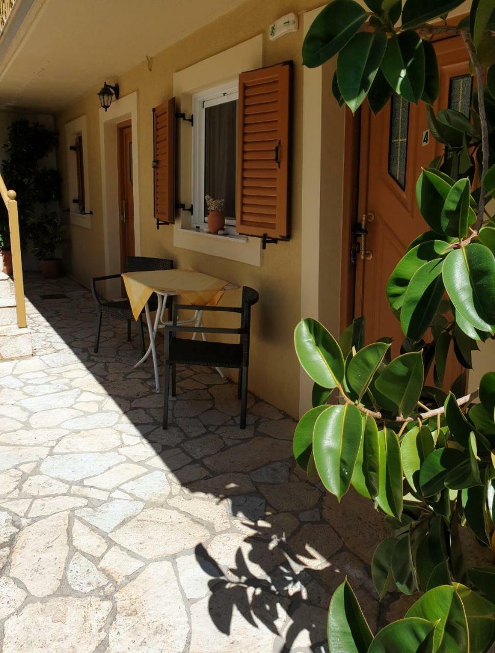 Epi Apartments لورداهاتا المظهر الخارجي الصورة